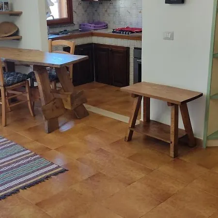 Cisto Apartment *